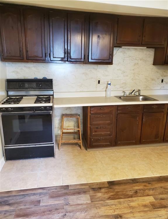 3206 Lexington Ave 1st Fl - Photo 3 of 11