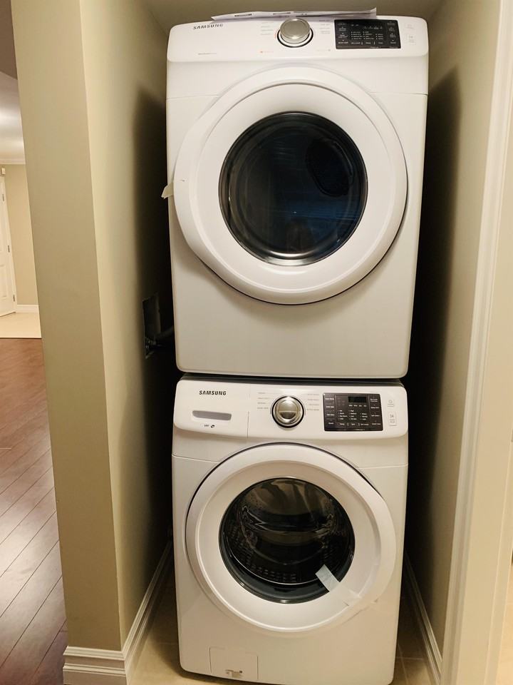 1420 King Albert Ave #1 - Photo 3 of 6