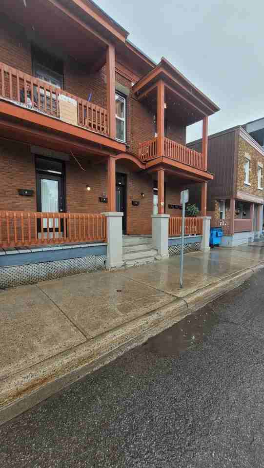 175 Dalhousie Street Apartments 175 Dalhousie St, Ottawa, ON K1N 7C7