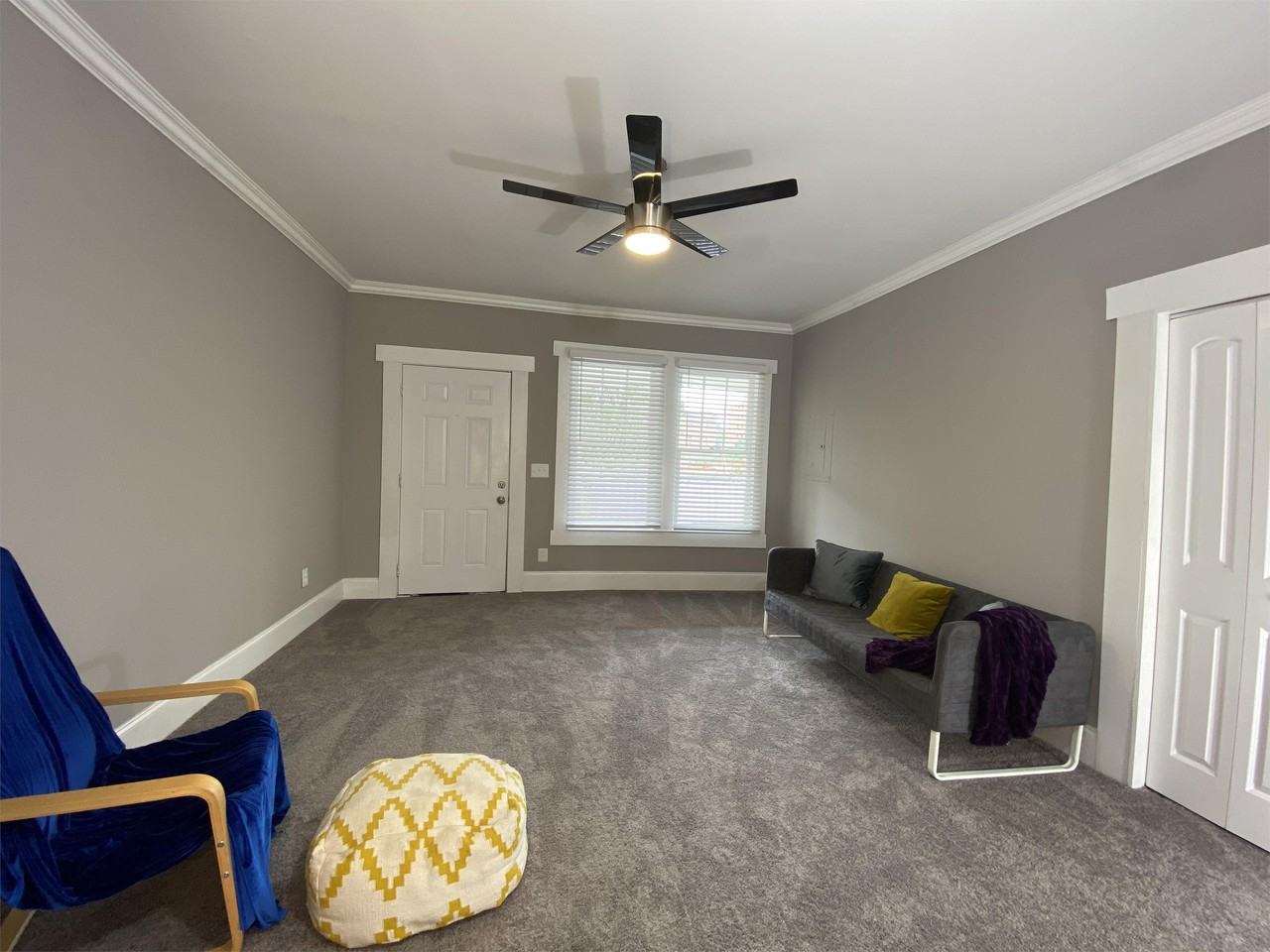 486 Boulevard Place Northeast #1 - Photo 6 of 22