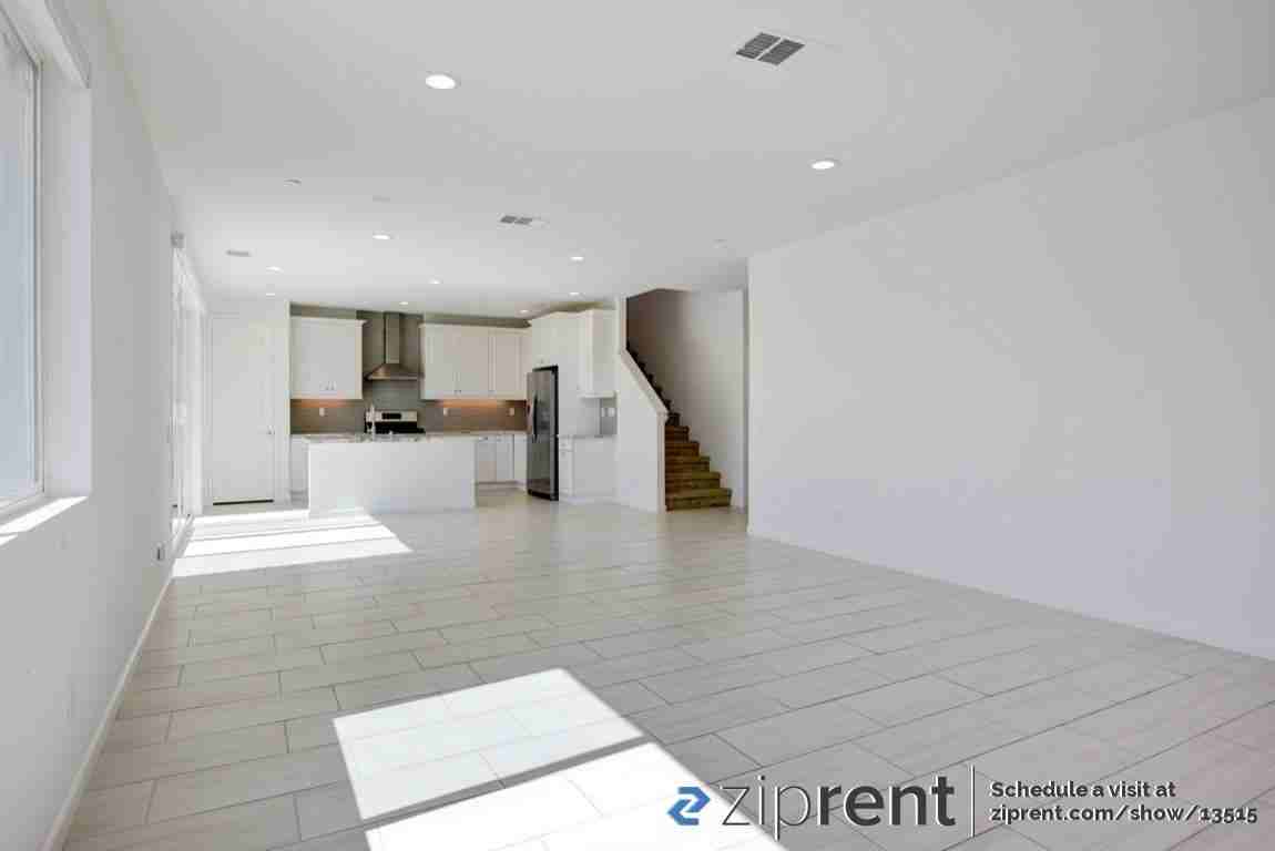 45605 6th St E - Photo 2 of 20