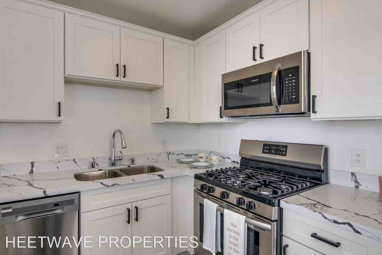 2470-2478 B Street - Photo 3 of 9