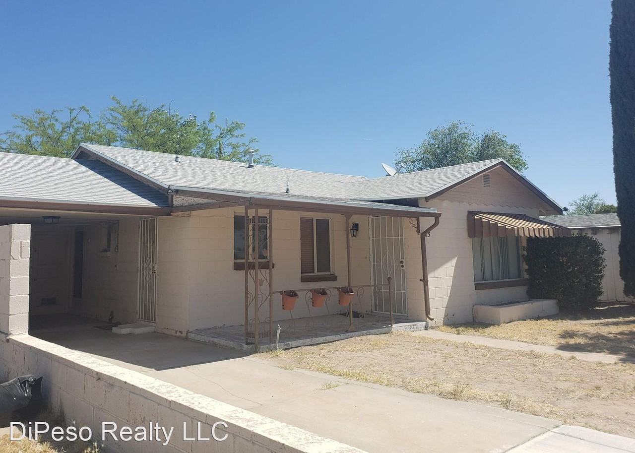 815 W Maley St - Photo 3 of 12