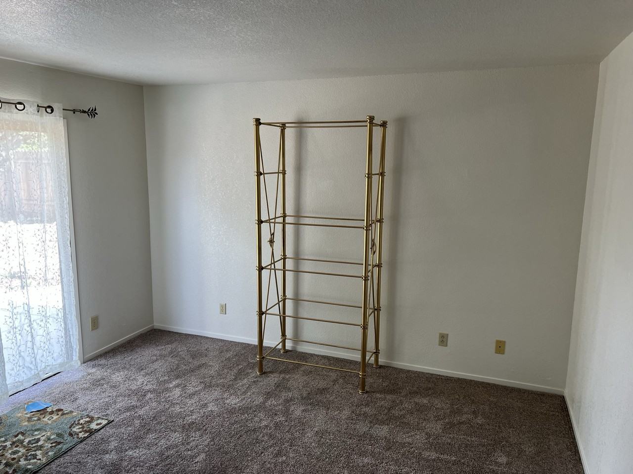 5640 Main Ave - Photo 3 of 9