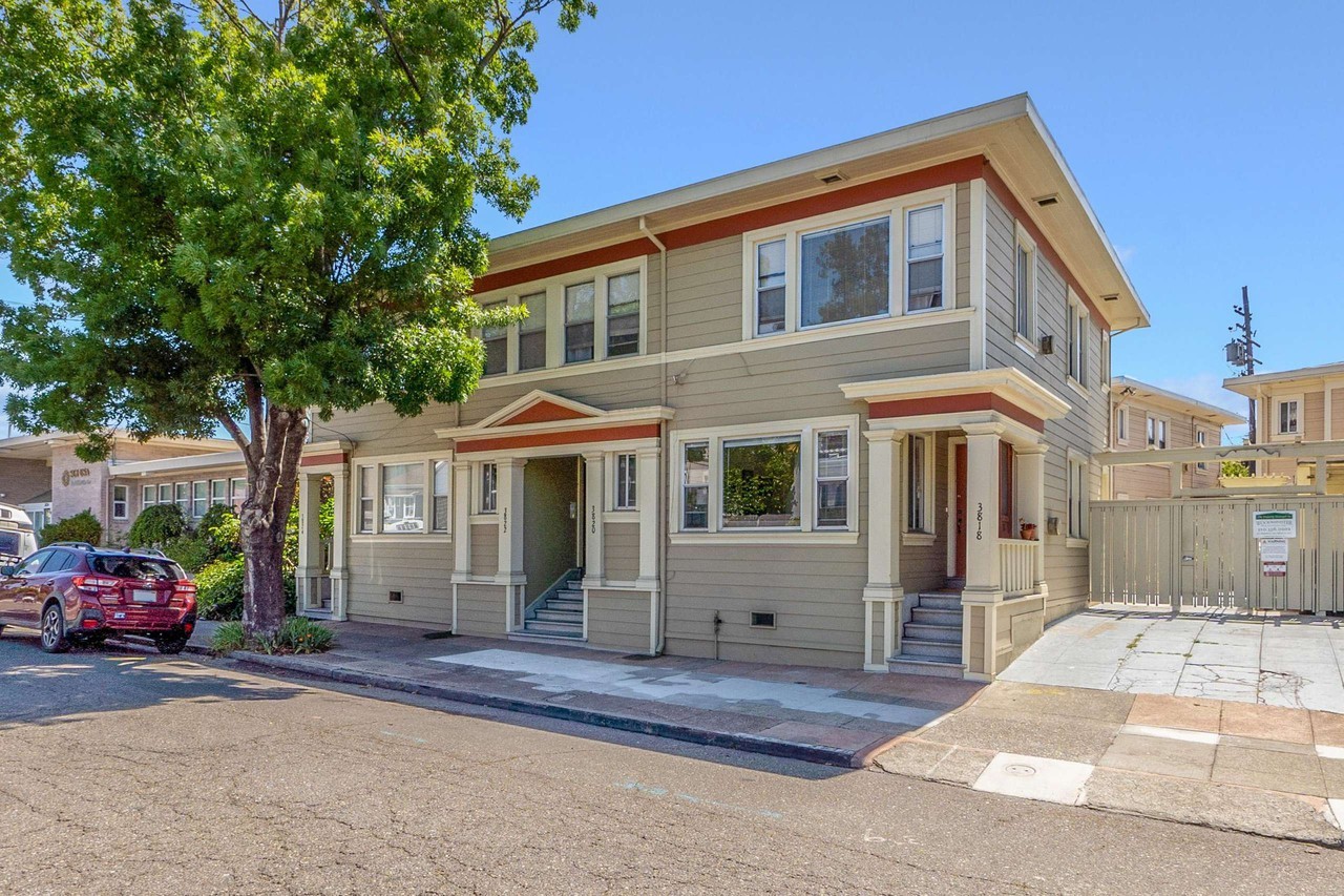 3818 Opal St - Photo 2 of 30