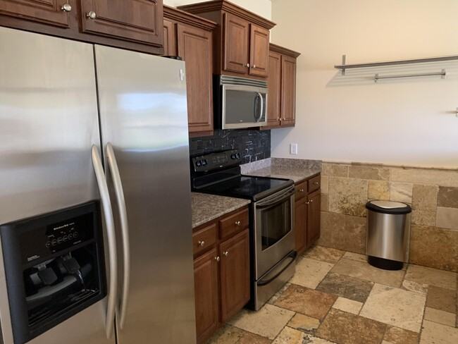 270 Mallot Beach Dr - Photo 2 of 10