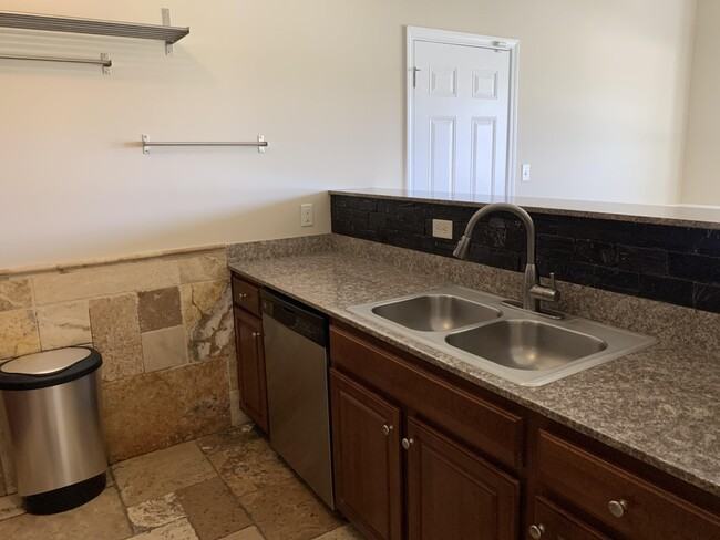 270 Mallot Beach Dr - Photo 3 of 10