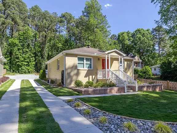 2710 Broad St - Photo 2 of 18