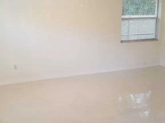 802 Lincoln Ave - Photo 3 of 9