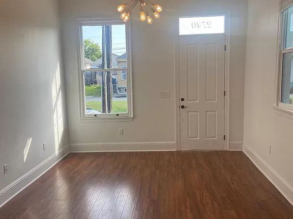 2749 Orleans Ave - Photo 3 of 25