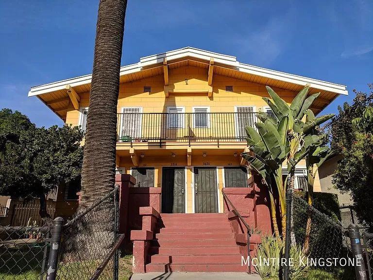 371 1/2 N Avenue 52 - Photo 2 of 20