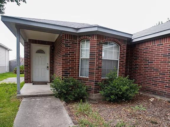 1149 Mira Loma Ln - Photo 3 of 18