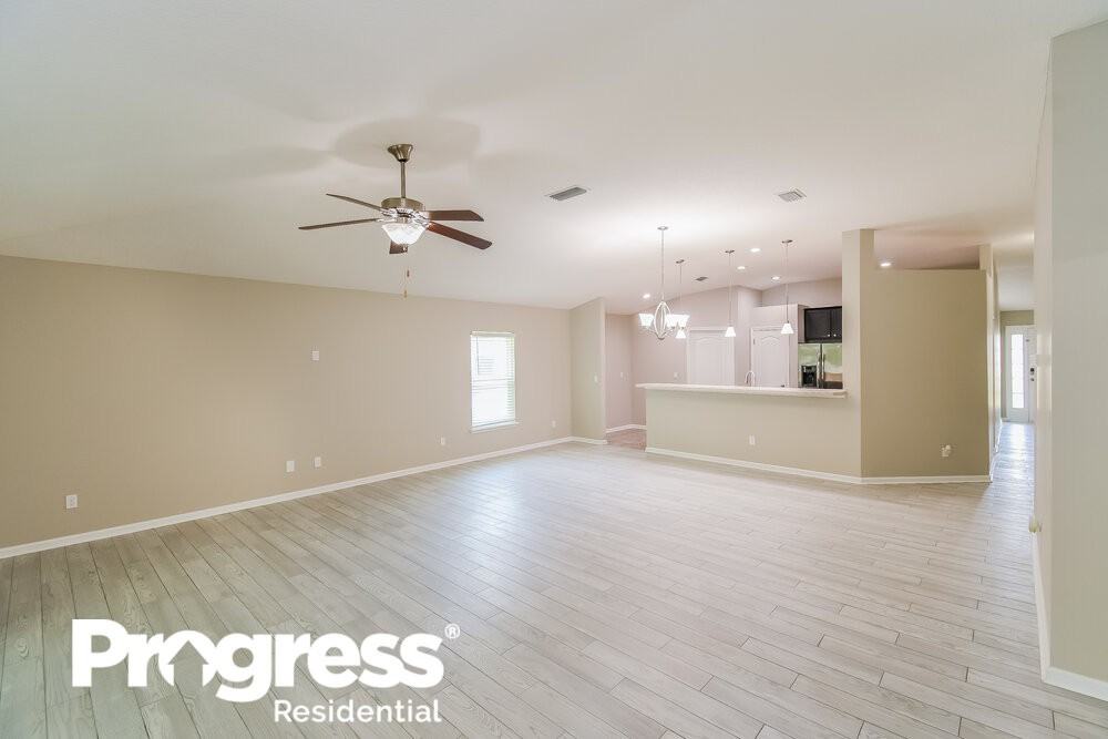 2724 Bluff Estate Way - Photo 3 of 21