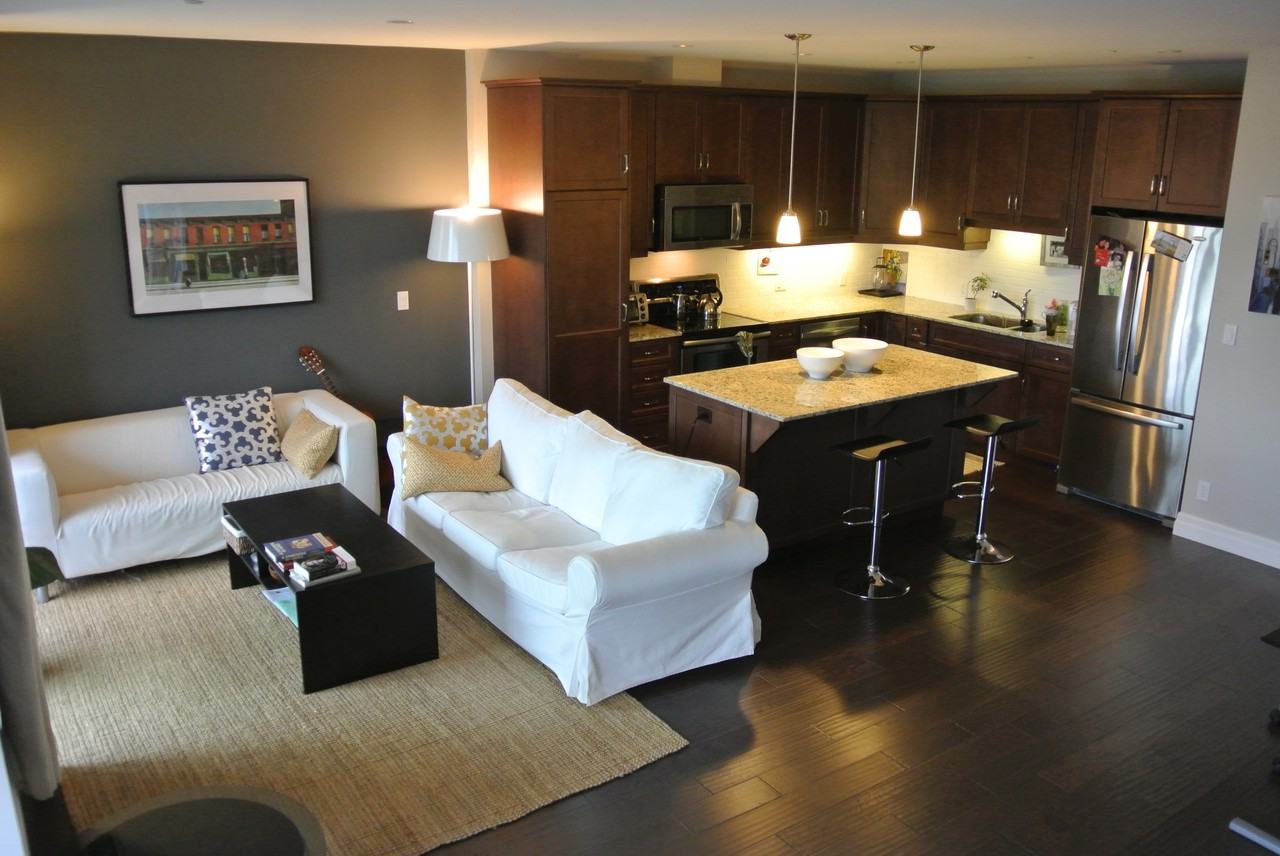 223 Erb Street West #406