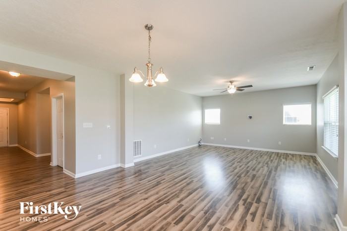 2020 Eagles Ridge Dr - Photo 2 of 15