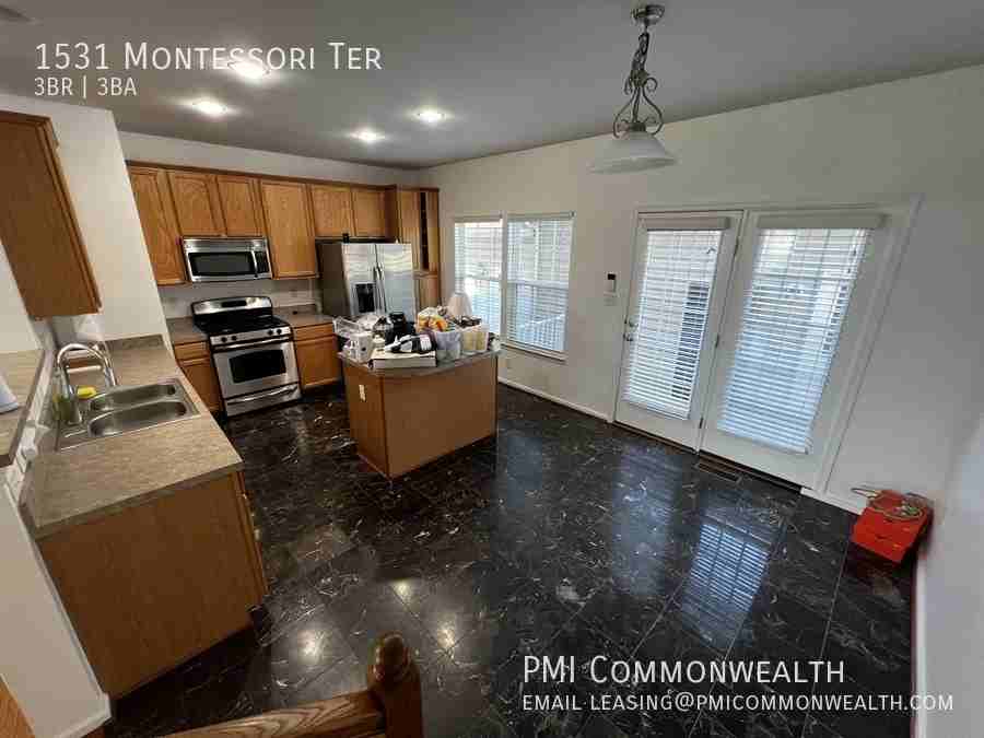 1531 Montessori Ter - Photo 2 of 24