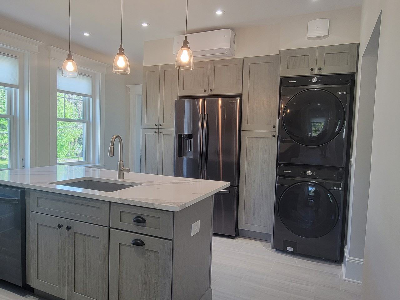 32 Gilbert St 2nd Fl #2 - Photo 3 of 9