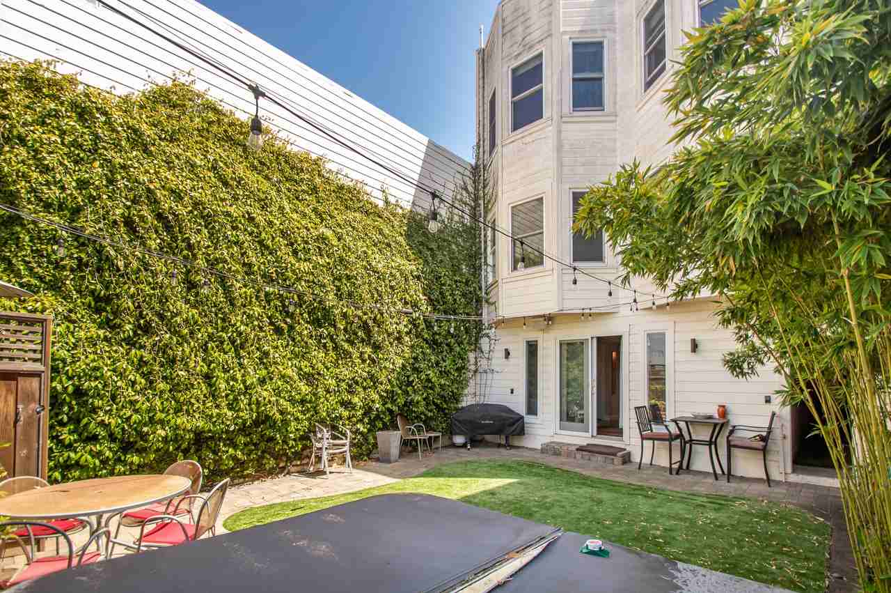 2314 Greenwich St #A - Photo 3 of 23