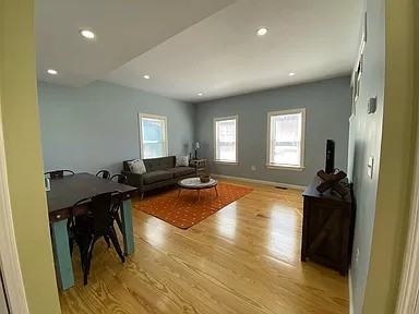25 E Bow St - Photo 2 of 23