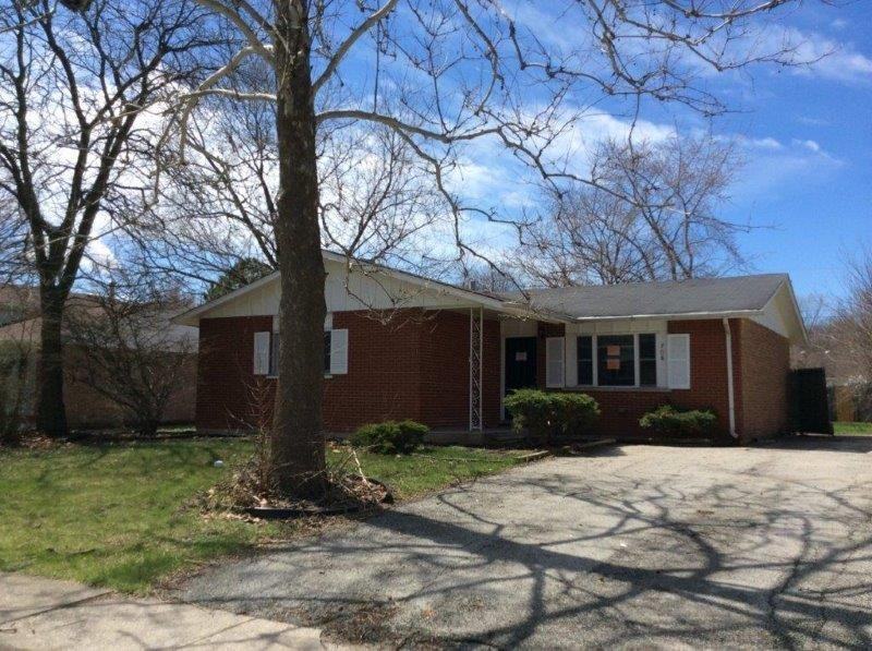 708 Blackhawk Dr - Photo 2 of 18