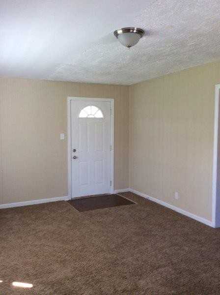 254 W 17th St - Photo 2 of 5