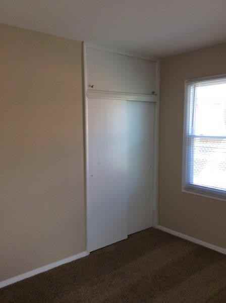 254 W 17th St - Photo 3 of 5