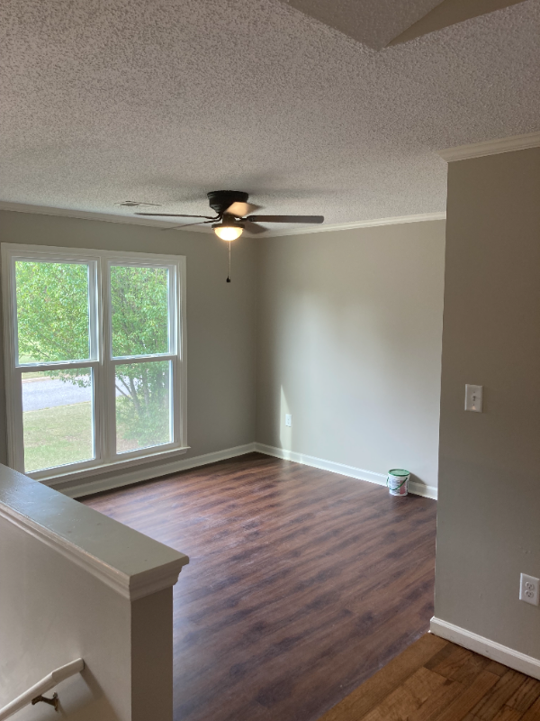 1030 Melrose Ct - Photo 2 of 21