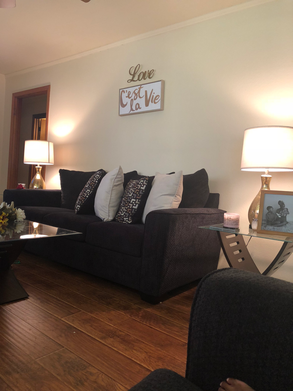 1211 Avenue I - Photo 2 of 5