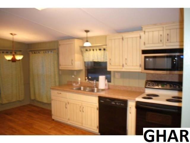 293 Texas Eastern Rd - Photo 3 of 11