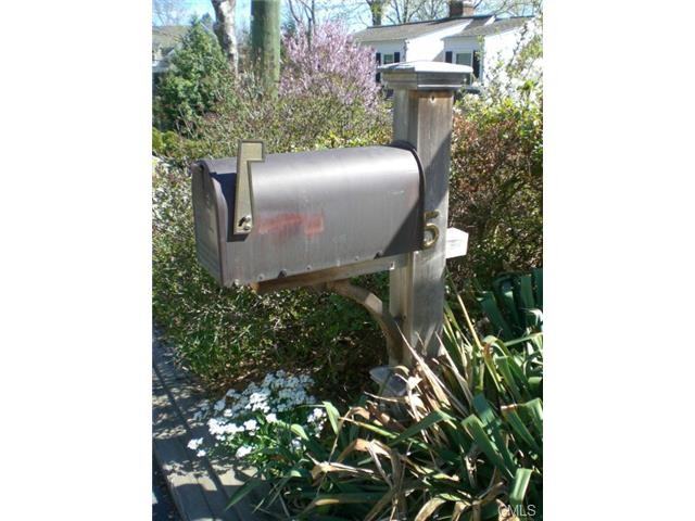 5 Sterling Dr - Photo 2 of 15