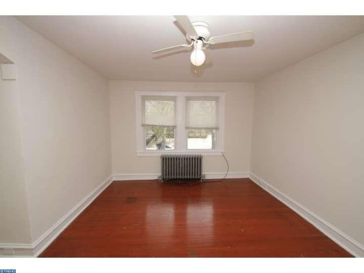 4060 L St - Photo 3 of 15