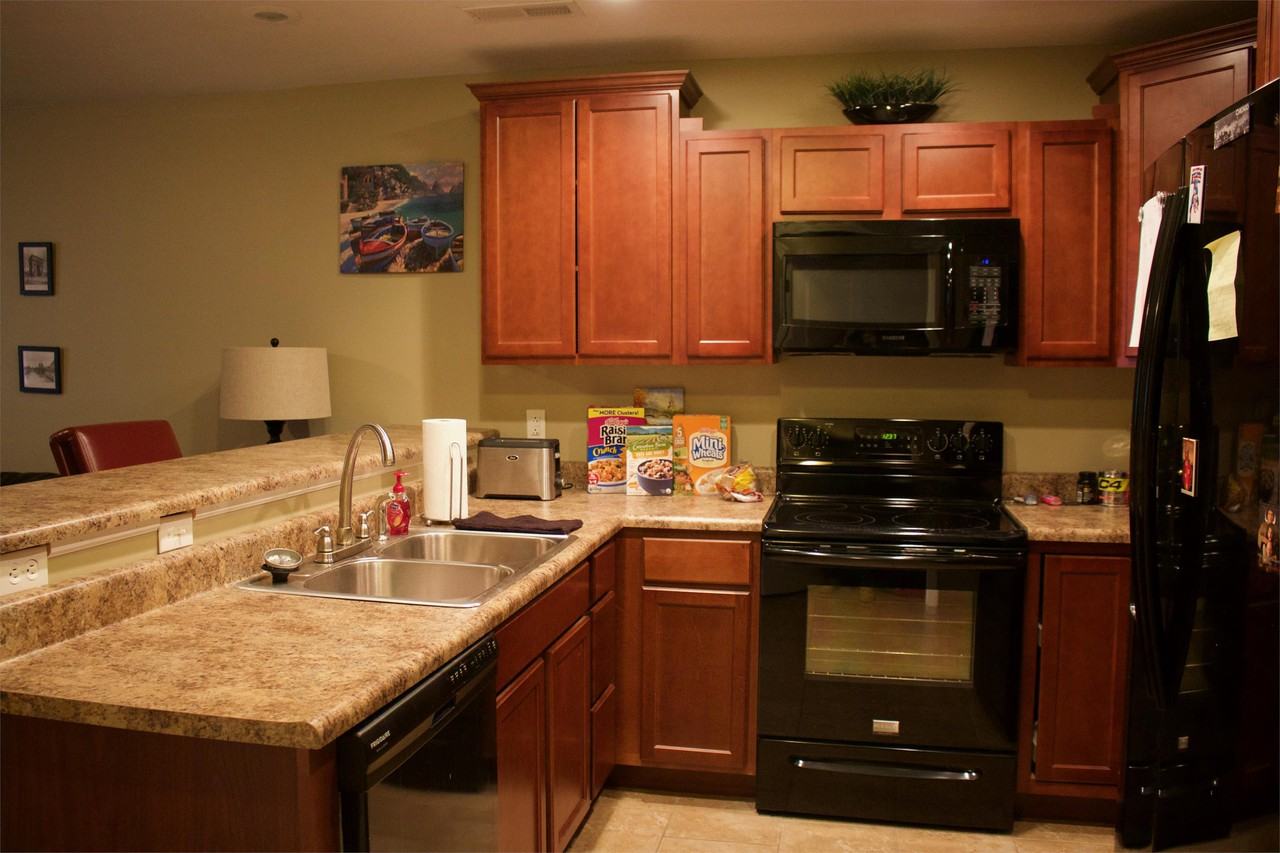 2489 1st Avenue #101A - Photo 3 of 10