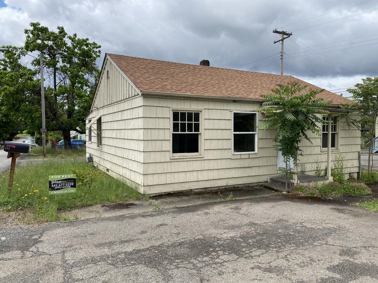 1348 Nw Ellan St, Roseburg, OR 97470, USA - 2 unit Rentals | Zumper