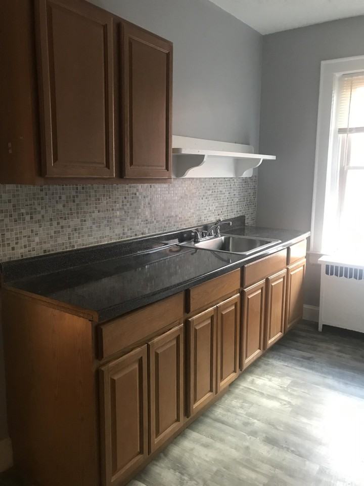 827 Elm St #827C1 - Photo 4 of 17