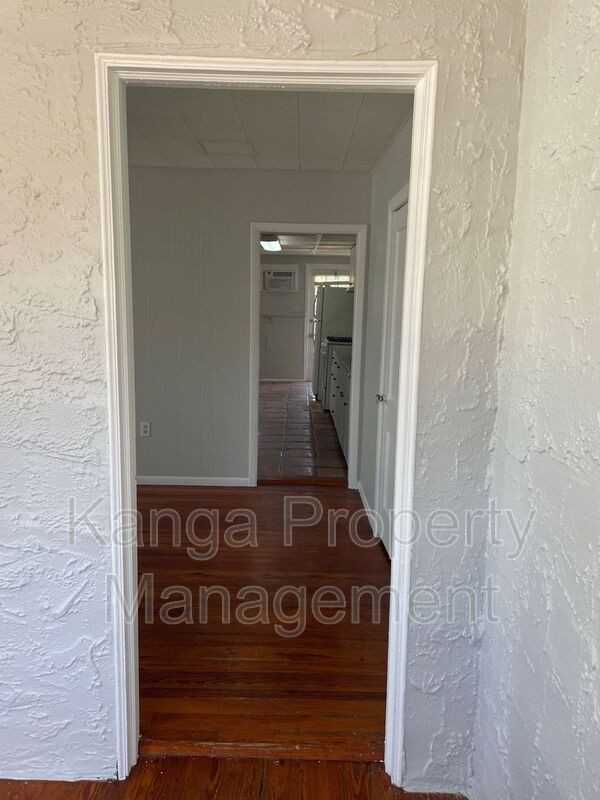 736 Omar Rd #1 - Photo 4 of 19