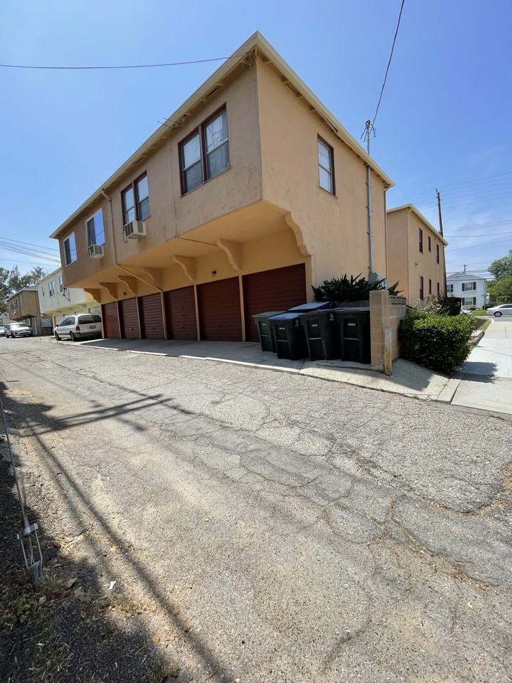 1500 West Alameda Avenue - 1500 1/2 #1500-1-2 - Photo 7 of 8