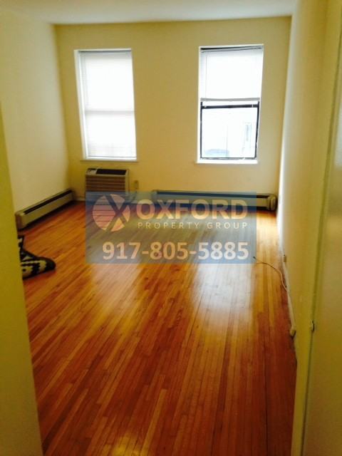 9th Ave & West 52nd St ##C