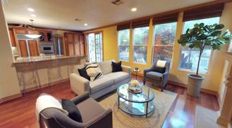 Gorgeous Playa Vista villa with beautiful backyard - Photo 1 of 1