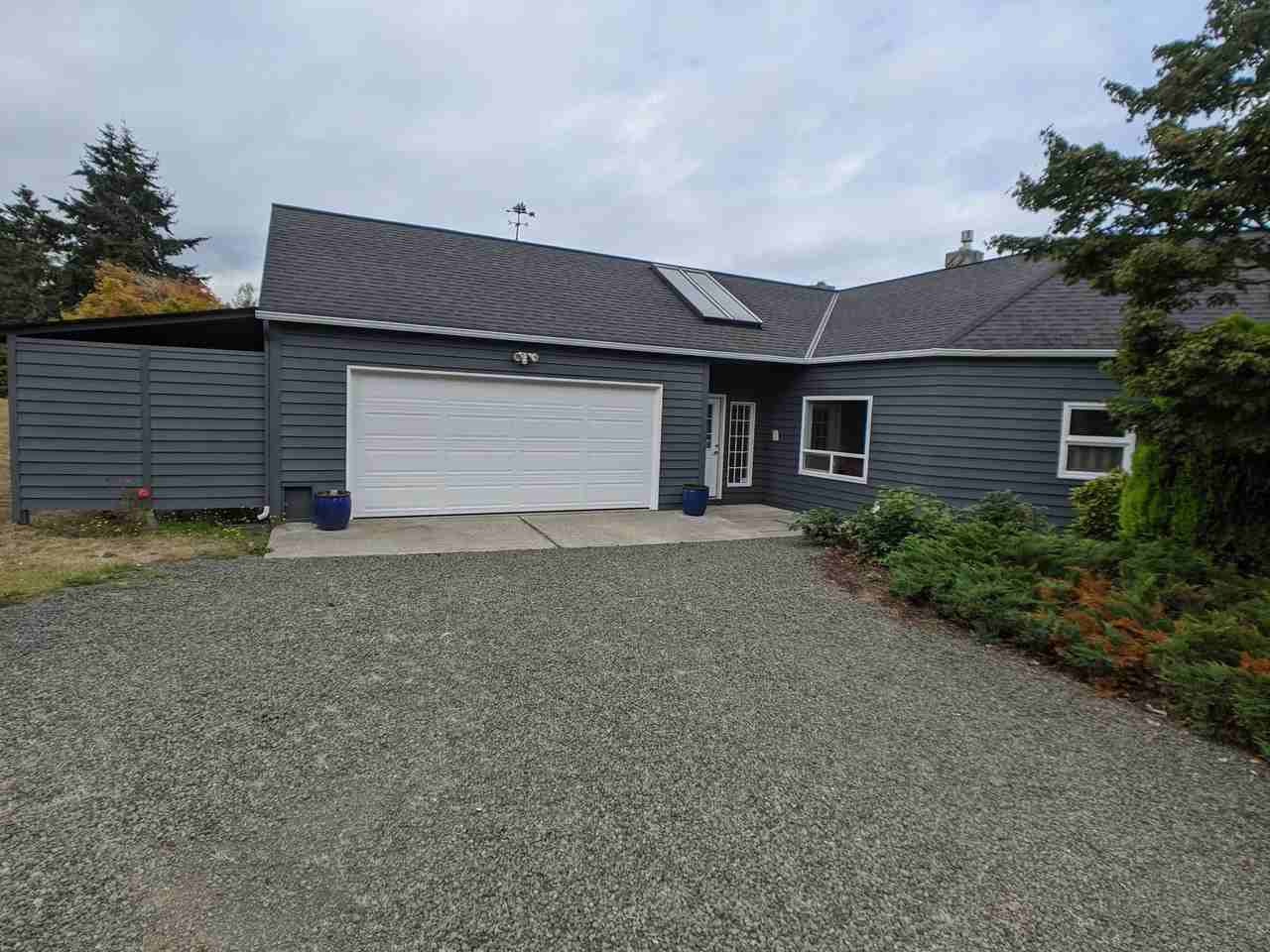 251 Old Schoolhouse Rd - Photo 3 of 44