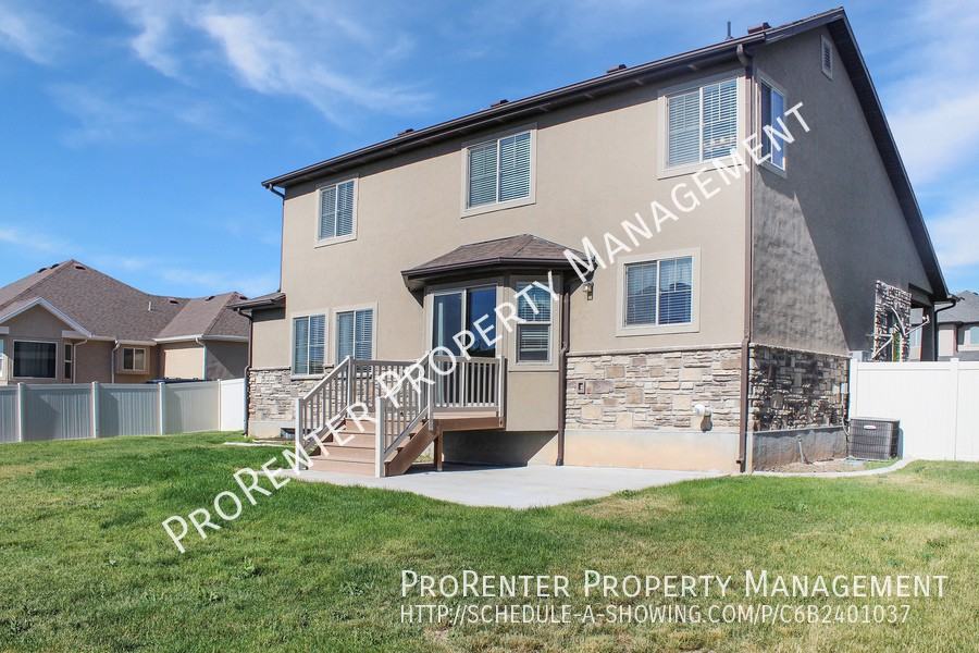 1062 S 1775 W - Photo 2 of 26