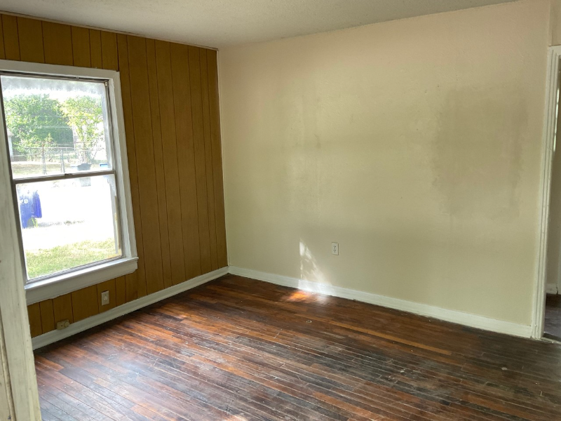 1225 Sherman St - Photo 2 of 6