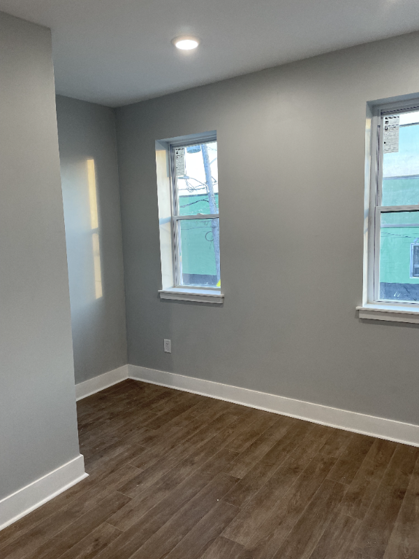 1837 E Sergeant St - Photo 7 of 14