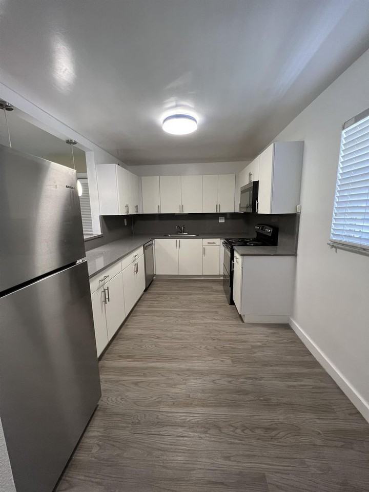 8461 Springtree Dr Apt 108a