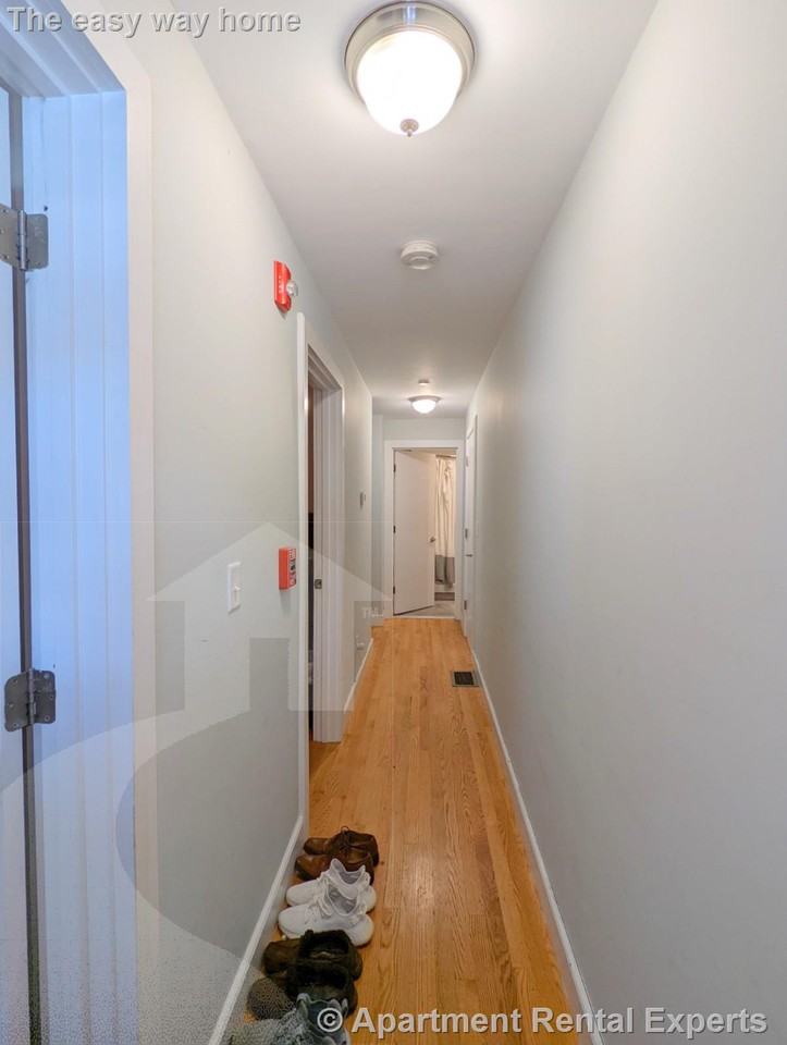 304 Western Ave #1 - Photo 5 of 23