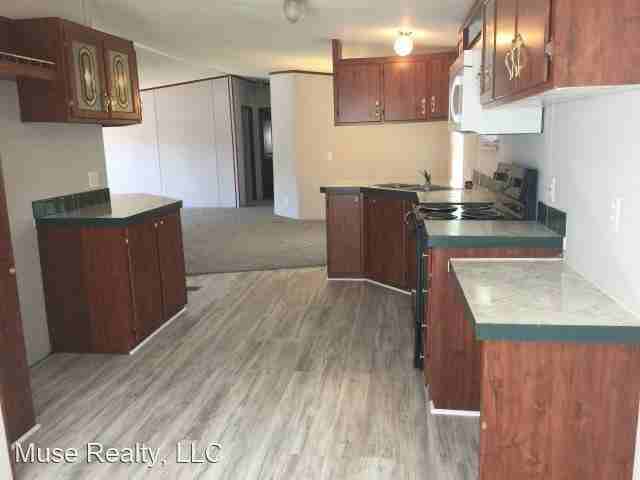 2151 Frog Pond Dr - Photo 2 of 13