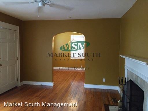 1202 E 52nd St - Photo 3 of 8