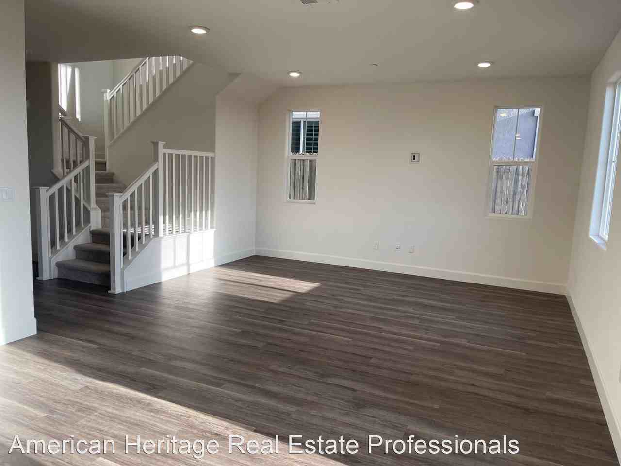 8081 Oxbow Landing Loop - Photo 2 of 16