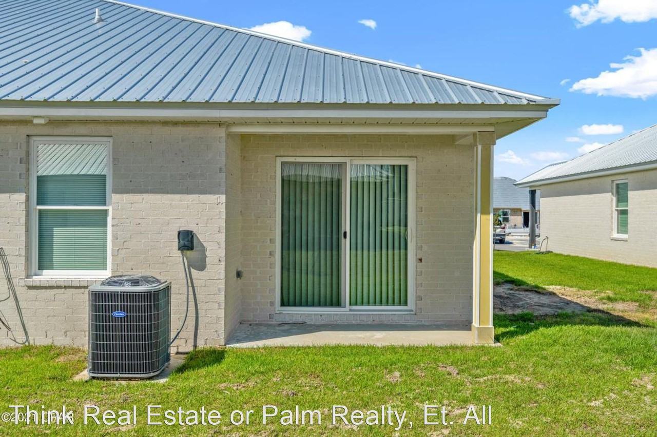 2738 Largo Ave - Photo 2 of 24