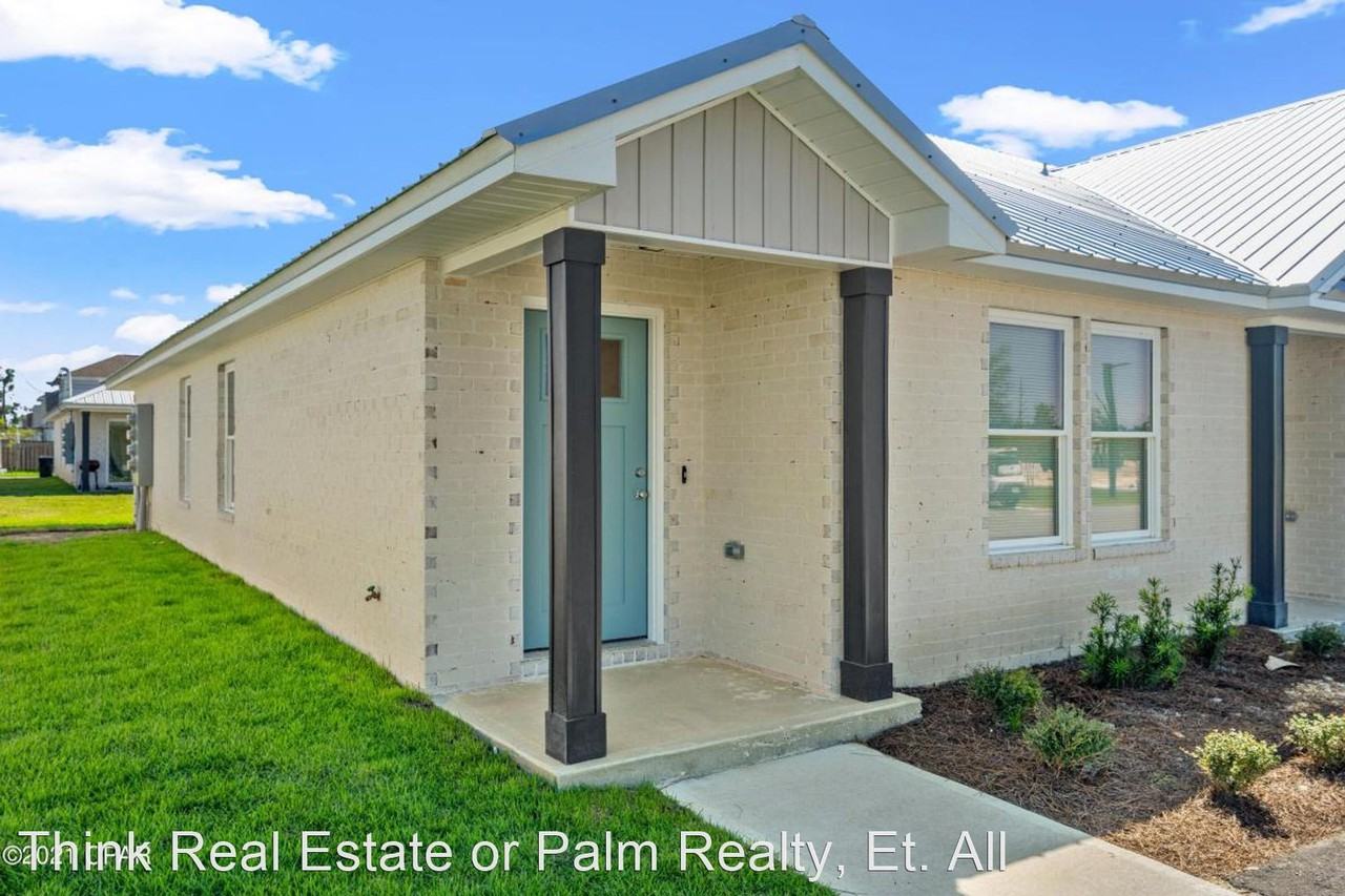 2738 Largo Ave - Photo 3 of 24