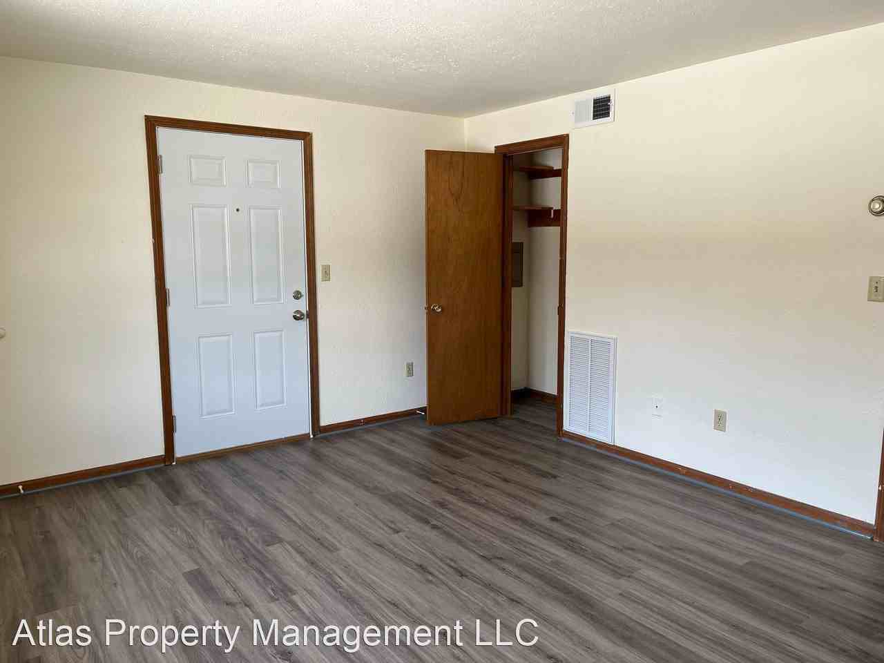 405 W. 30th St - Photo 2 of 7